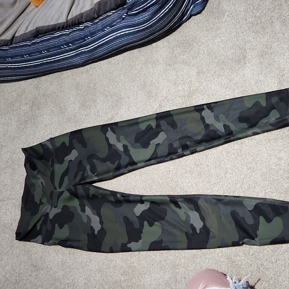 Never worn leggings from old navy - Picture 1 of 2